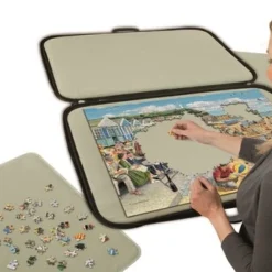 Jumbo Portapuzzle Deluxe 1000 Stukjes - Puzzelmap -Puzzels Verfijnd Winkel 550x333