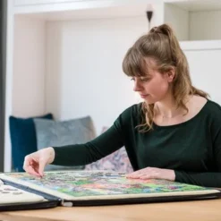 Jumbo Portapuzzle Deluxe 1000 Stukjes - Puzzelmap -Puzzels Verfijnd Winkel 550x367 5