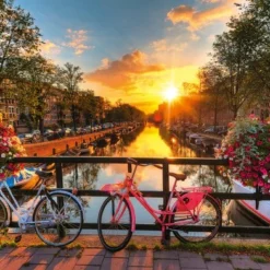 Ravensburger Puzzel Fietsen In Amsterdam - Legpuzzel - 1000 Stukjes -Puzzels Verfijnd Winkel 550x392 131
