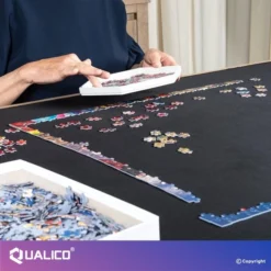 Qualico 1500 - Puzzelmat Neopreen - Antislip - De Portapuzzle Die Echt Werkt! Tot En Met 1500 Stukjes - 66 X 120 Cm 31 Qualico 1500 - Puzzelmat Neopreen - Antislip - De Portapuzzle Die Echt Werkt! Tot En Met 1500 Stukjes - 66 X 120 Cm -Puzzels Verfijnd Winkel 550x549 9